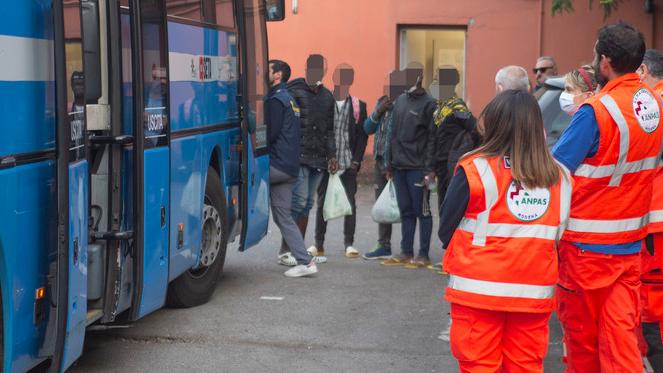 Modena, arrivano altri 15 migranti «Per loro già trovati alloggi» 