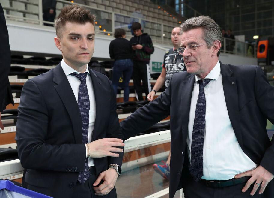 Modena volley, la panchina offerta a Petrella 