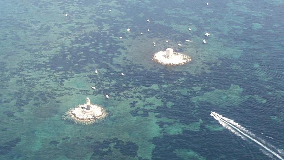 «Il bagno alla Meloria? Un miraggio», i timori del popolo delle barchette