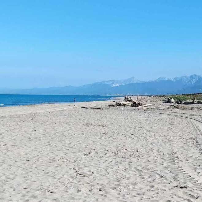 A Marina di Vecchiano parte la stagione estiva: parcheggi a pagamento (con ritocco) dal 2 maggio