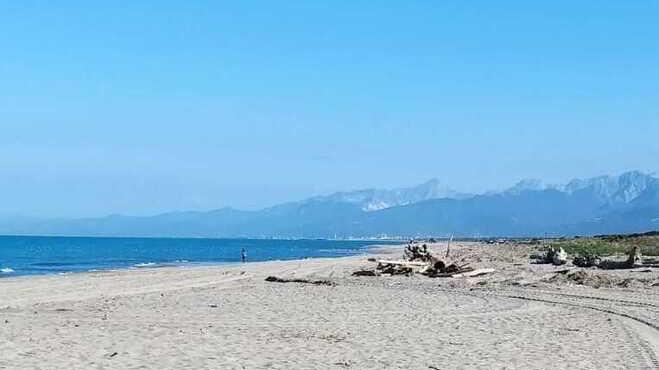 A Marina di Vecchiano parte la stagione estiva: parcheggi a pagamento (con ritocco) dal 2 maggio