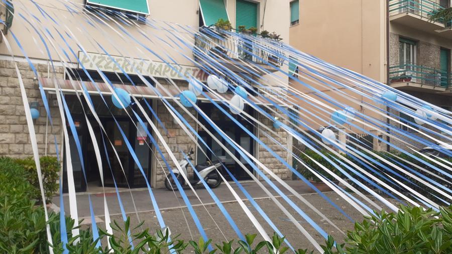 Gli addobbi azzurri