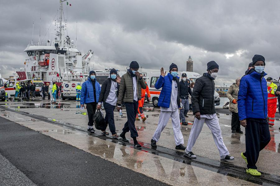 
	La nave di Emergency a Livorno (foto Stefanini)

