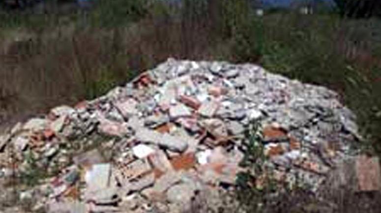 Sversamenti abusivi e discariche di eternit