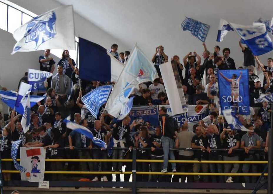 I tifosi della Pielle a Vigevano