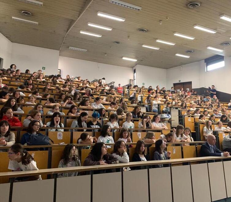 Ferrara, “Girls code is better”: così Unife avvicina le ragazze alla scienza
