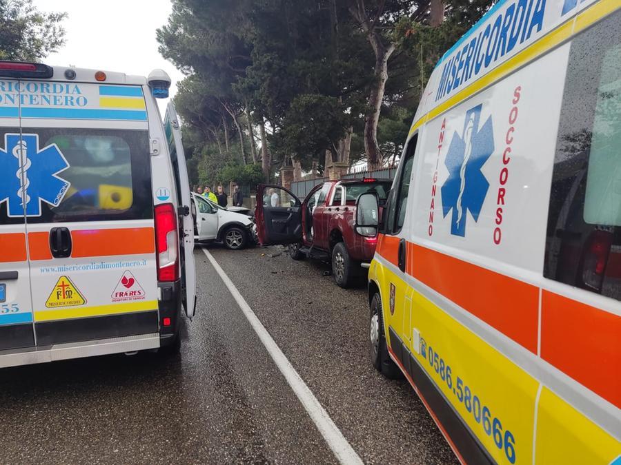 Rosignano, Parroco Muore Nello Scontro Frontale Tra Auto Il Tirreno