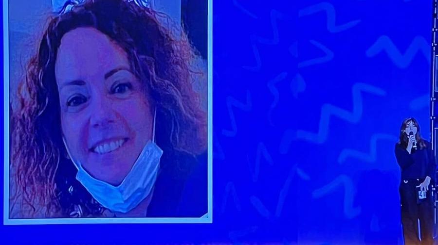 Concertone del Primo maggio, l’omaggio a Barbara Capovani: la foto sul maxischermo e le parole di Mr. Rain