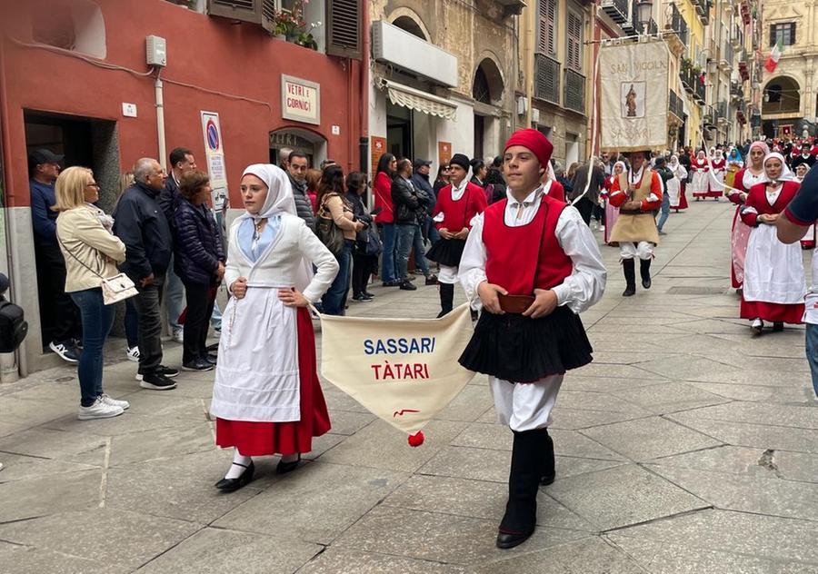 Il gruppo folk San Nicola di Sassari alla Festa di Sant’Efisio