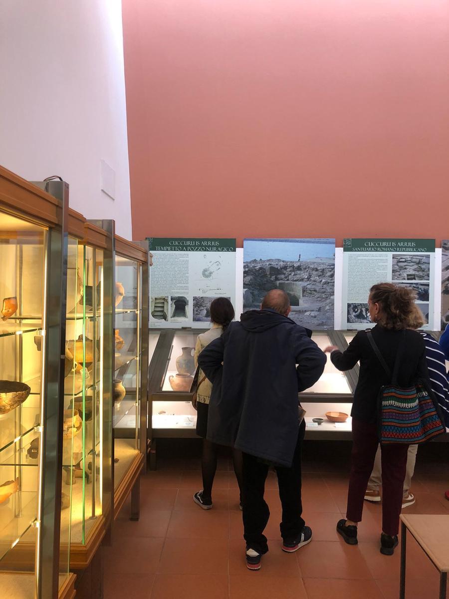 
	Visitatori al museo Marongiu di Cabras

