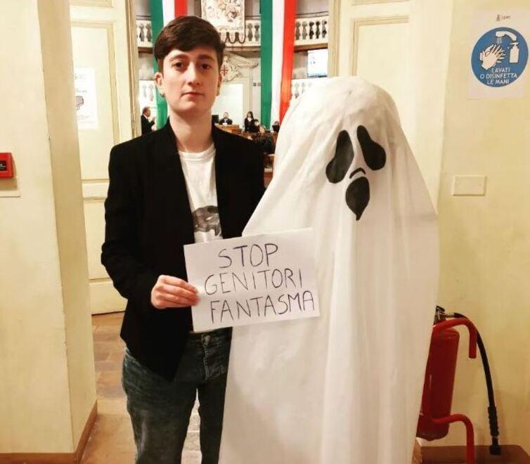 «Basta creare genitori fantasma», il consiglio dice sì alle trascrizioni