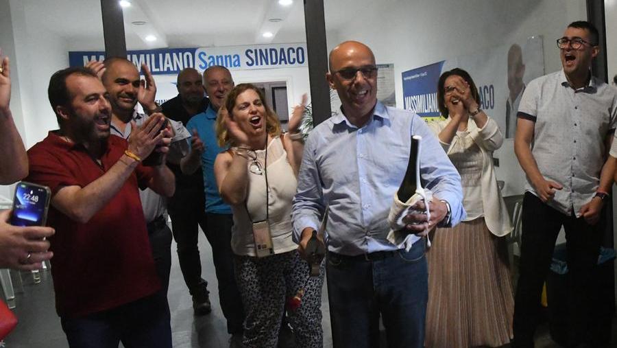 Massimiliano Sanna mentre festeggia la sua vittoria nel giugno 2022