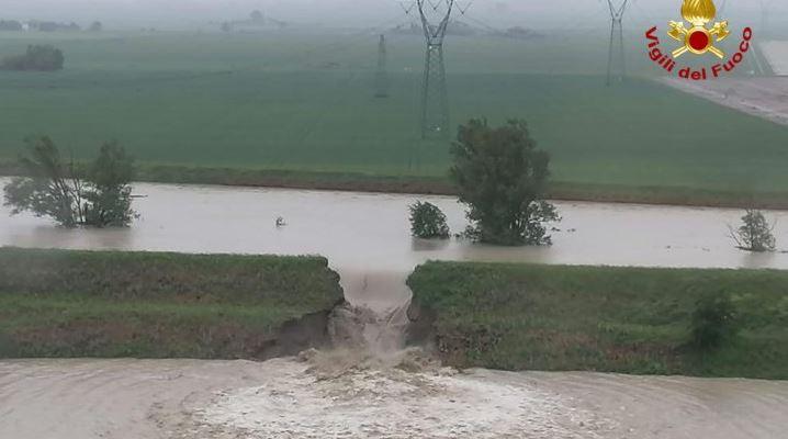 Maltempo, traffico ferroviario sospeso: disagi e ritardi