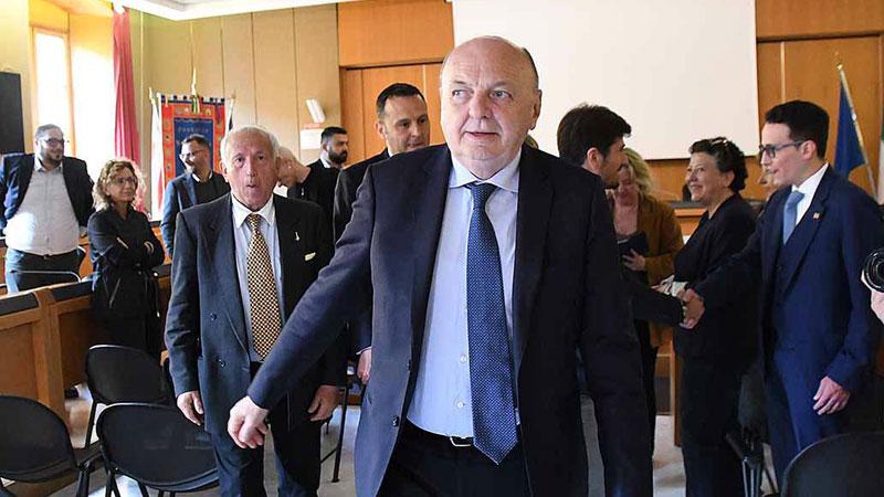 Massa, il generale Vadalà nominato commissario alle bonifiche – Video