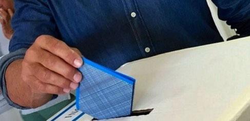 Pisa, aperture straordinarie e agevolazioni per gli elettori: ecco il fac simile della scheda per il voto