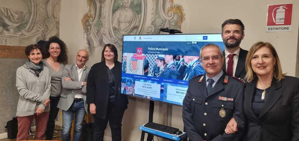 Vigili di Prato: ora lo sportello è digitale
