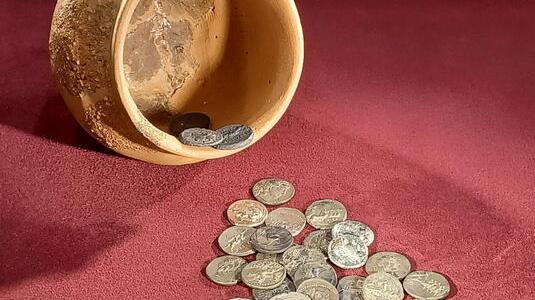 Il soldato romano di duemila anni fa e quei suoi 175 denari in argento: la mostra internazionale