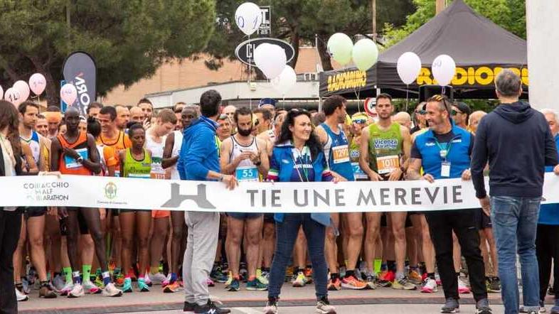 Comacchio. Tutti di corsa per la Half Marathon con duemila iscritti