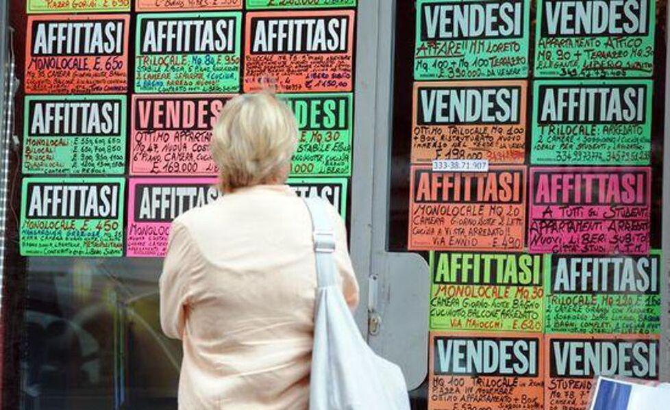 Esplode a Reggio l’emergenza casa «Senza pure chi può permettersela»