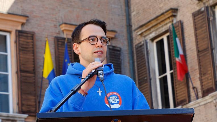 Modena Respinta la richiesta di archiviazione per le minacce a don Mattia Ferrari