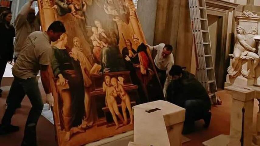 L’arrivo dell’opera nella cappella Turini