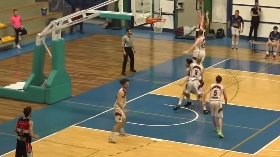 Fotogramma dei minuti finali della partita Arezzo-Bc Lucca ripresa da Arezzo TV