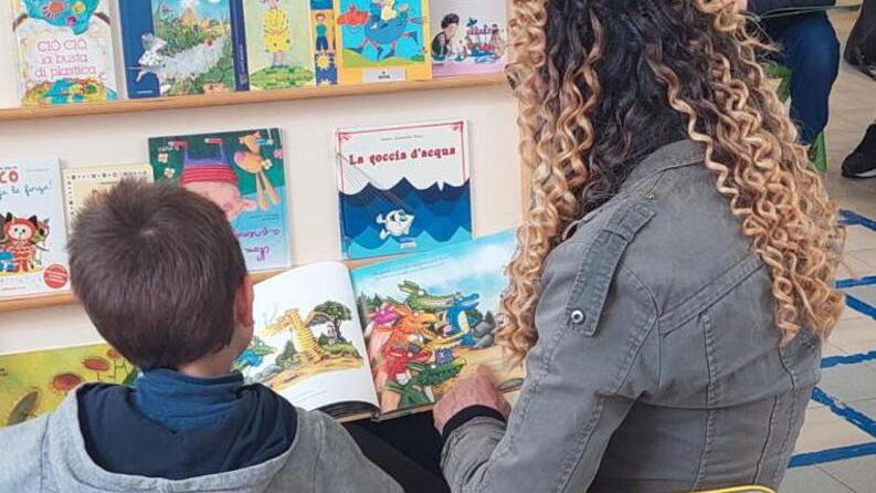 Libri in prestito e baby letture, così a Livorno i bimbi crescono in biblioteca
