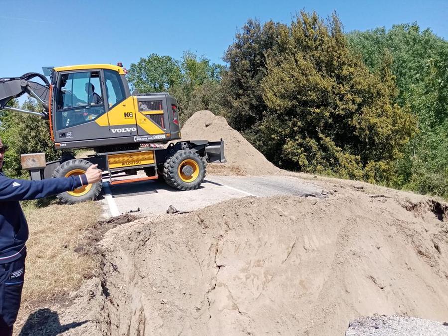Comacchio, cede una porzione della Strada Panoramica Acciaioli: transito bloccato