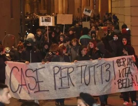 Affitti agli studenti, a Firenze e Pisa prezzi alle stelle: anche 700 euro per una stanza