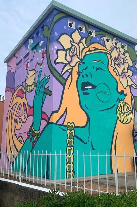 Sul viale Boccaccio ecco Sirvana, il murale che salva il pianeta 