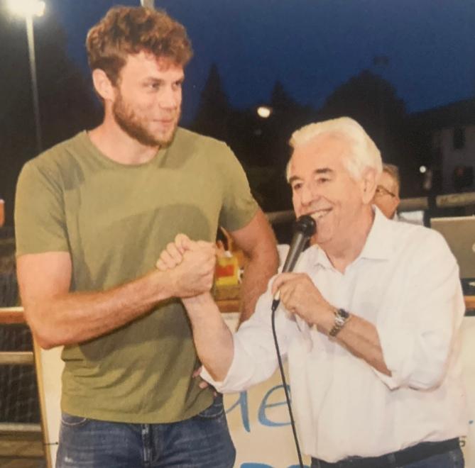 Reggio Emilia, imprenditore muore durante la presentazione del suo libro 