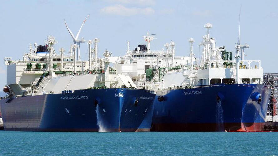 Le due navi affiancate foto Pabar