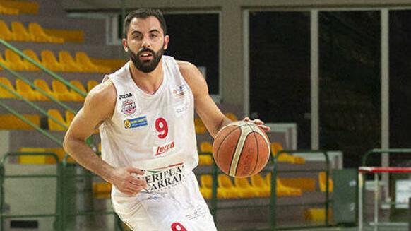 Andrea Barsanti il capitano del Bc Lucca suona la carica
