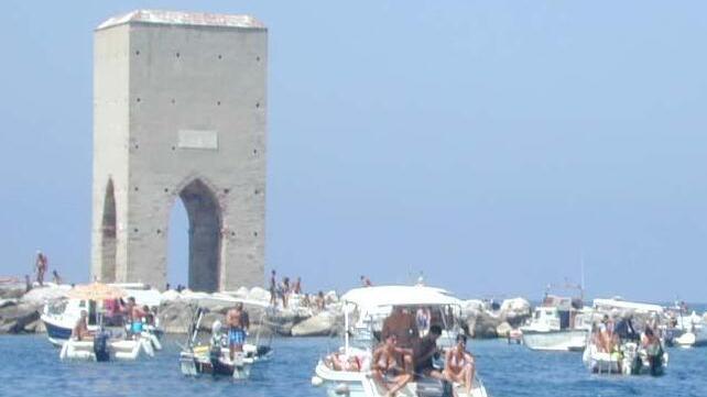Meloria, l’assemblea dei circoli nautici di Livorno: «Le regole d'accesso non sono chiare»