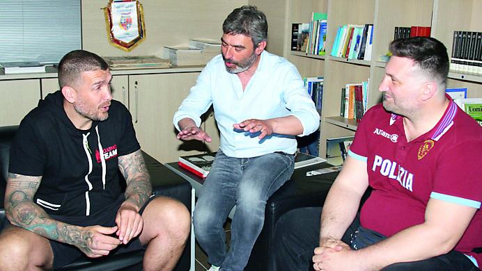 Da sinistra: Tore Erittu, il direttore della Nuova Giacomo Bedeschi e Roberto Camarelle