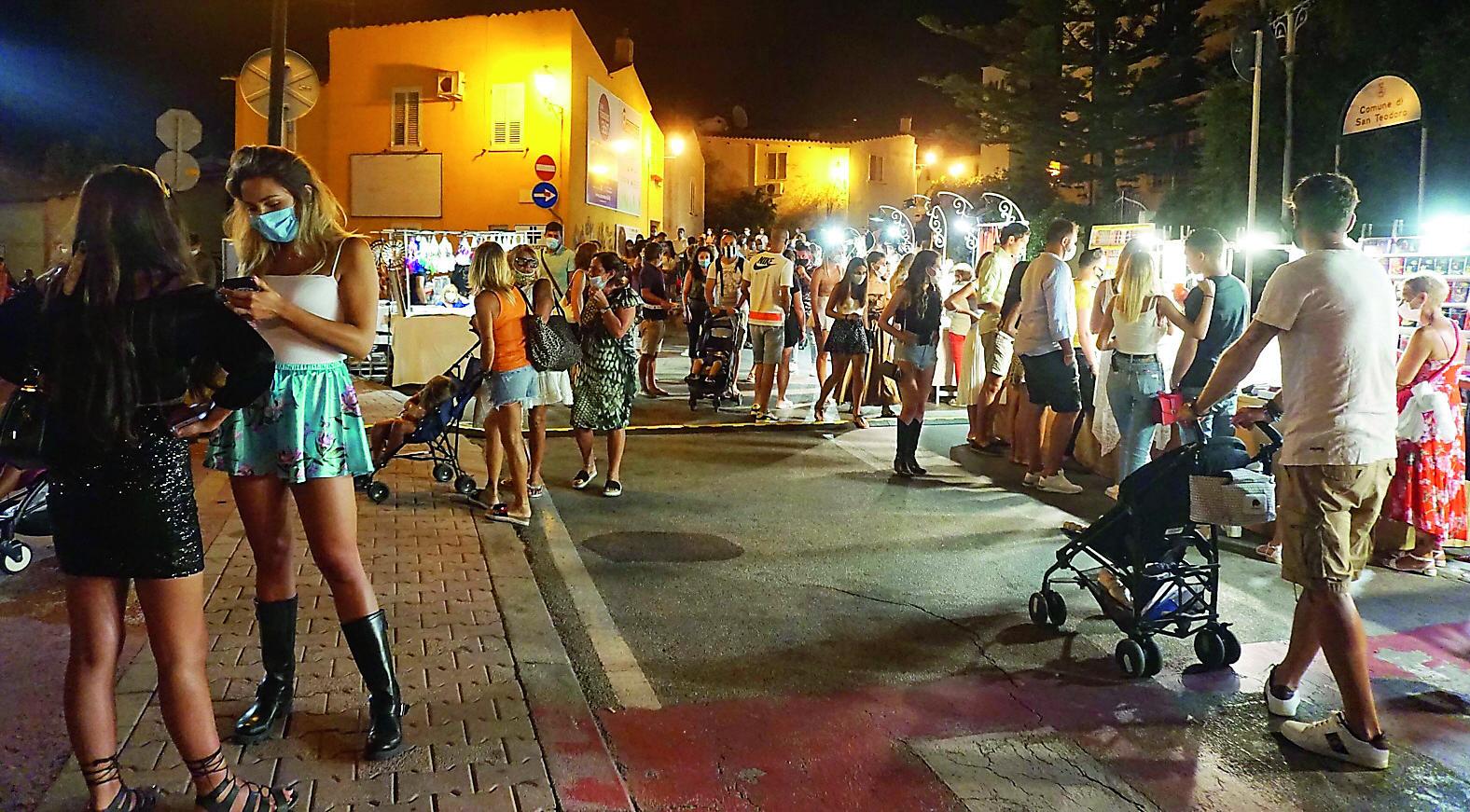 Chessa e il timore del sovraffollamento turistico nell'isola: «Capisco i sindaci, ma bisogna portare gente»