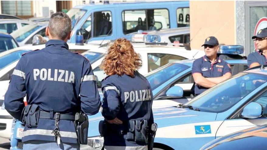 Pistoia, matrimoni combinati e documenti falsi per passare la frontiera: in 11 davanti al giudice. I nomi