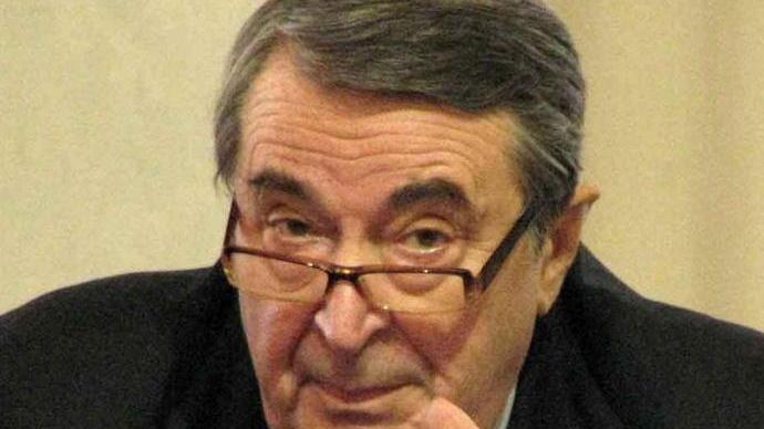 Ha a cuore il bene del porto, quindi...