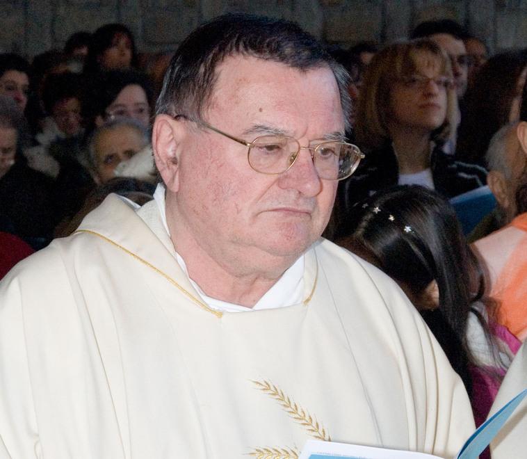 È morto don Giorgio Valcavi, una vita trascorsa con gli studenti