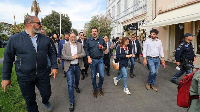 Salvini torna a Massa per Persiani. «Vinceremo al primo turno»