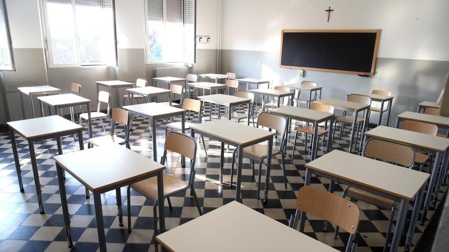 Dispersione e denatalità nell’isola, nel 2031 46mila studenti in meno