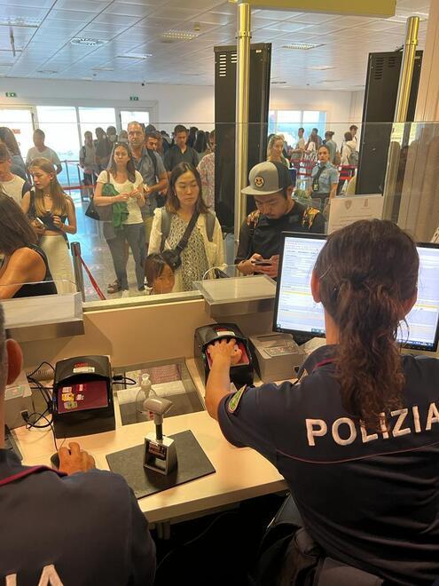 L’aeroporto di Olbia comincia a volare, ad aprile 150mila passeggeri 
