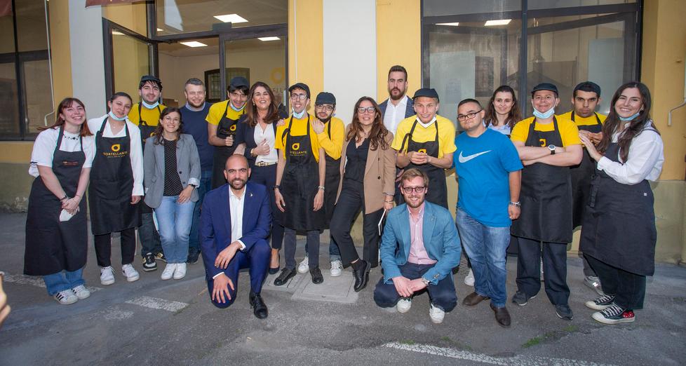 Modena Il ministro Locatelli in visita al Tortellante «Una realtà preziosa» 