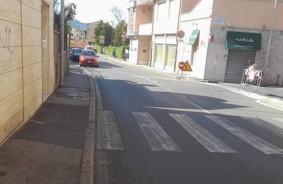Livorno, polemiche sulla sagra dei baccelli: «Via di Salviano senza i banchi»