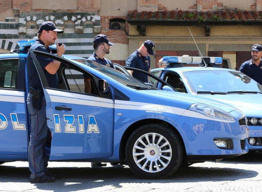 Si siede accanto a una ragazza in biblioteca e le racconta la propria vita sessuale: 80enne denunciato