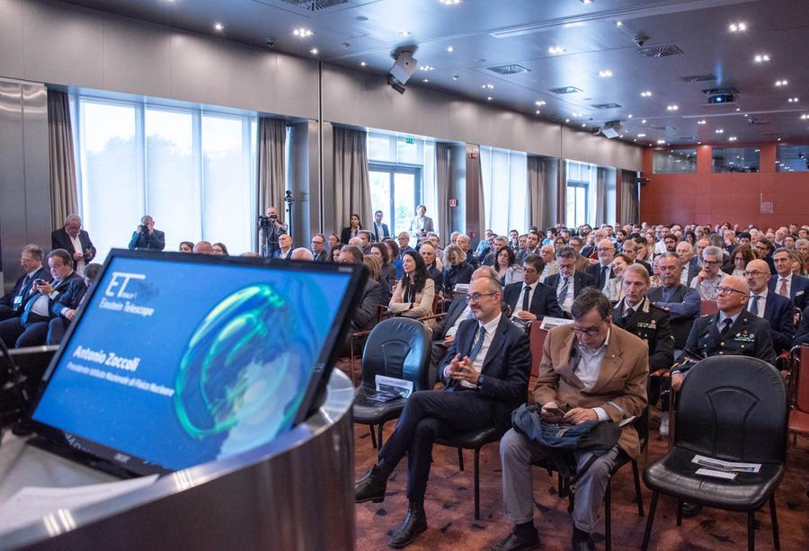 
	Il premio Nobel per la Fisica Parisi al fianco del sindaco di Cagliari Truzzu (foto mario rosas)

