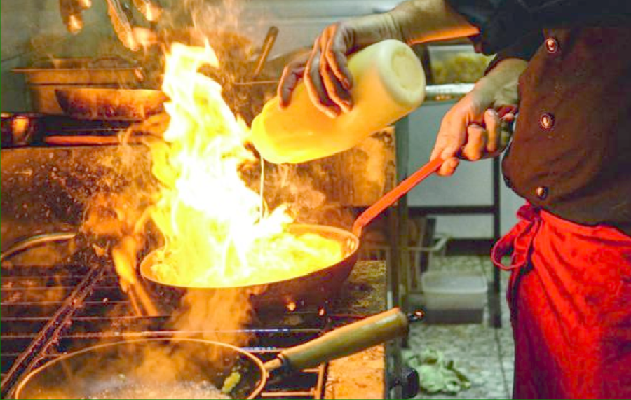 Ivano: «Dieci ore tra i fornelli con paga da fame»