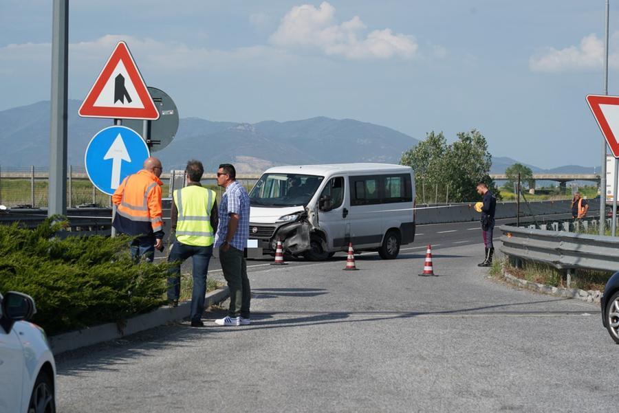 
	Il furgone dopo lo schianto (foto Franco Silvi)

