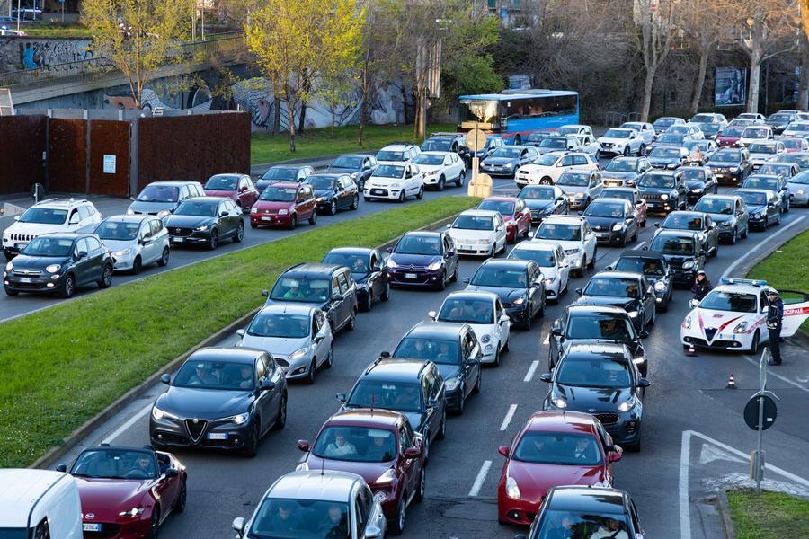 Firenze, lo smog sfora ancora la soglia limite: da giugno stop ai diesel Euro 5 più vecchi