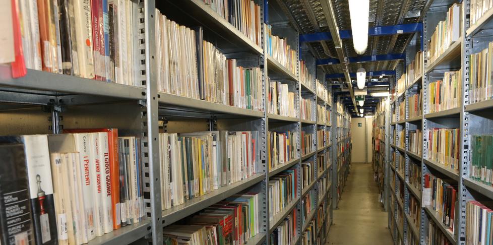 Centonovantamila libri “imprigionati” nel nuovo Deposito librario provinciale